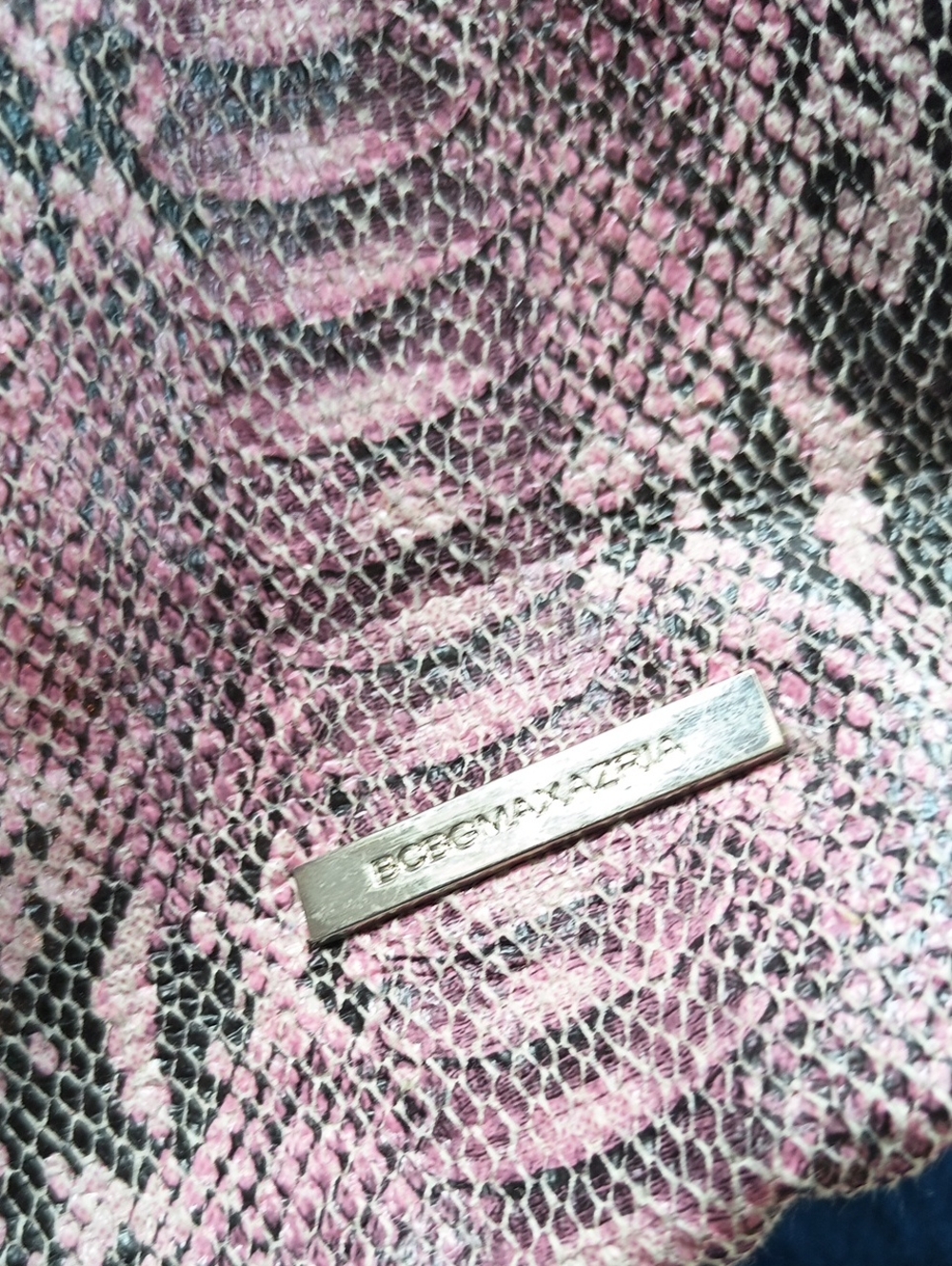 Lot Of 3 - Woven š¤/Gold Purse, B/W Leather Clutch, BCBG Pink/š¤ š-Skin Tote - Picture 14 of 15